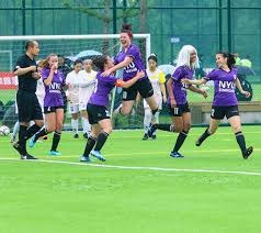 30号再续，弗林蓬社媒展示利物浦新赛季球衣