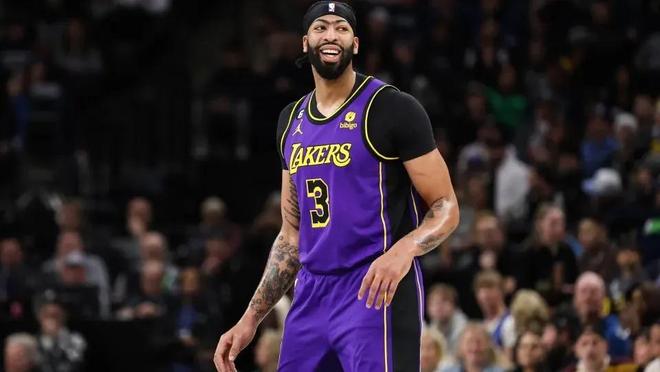 阳光穿过云 阳光穿过云